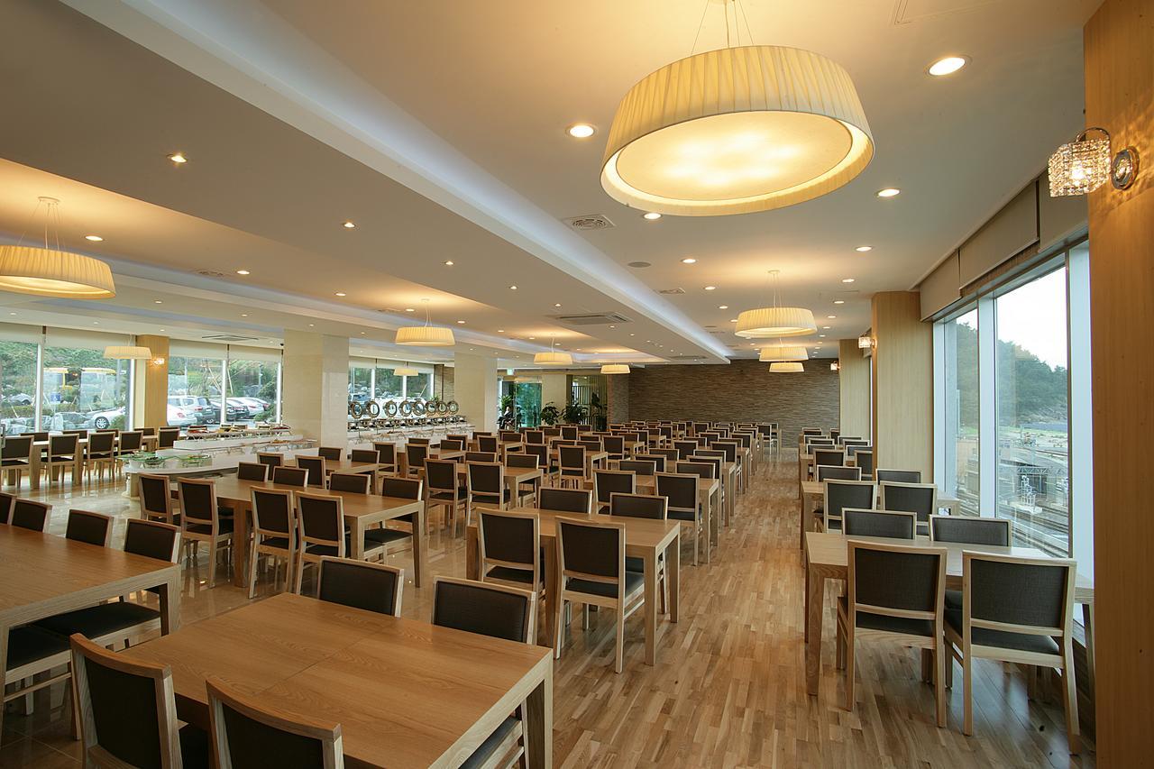 Y Ocean Hotel Йосу Экстерьер фото