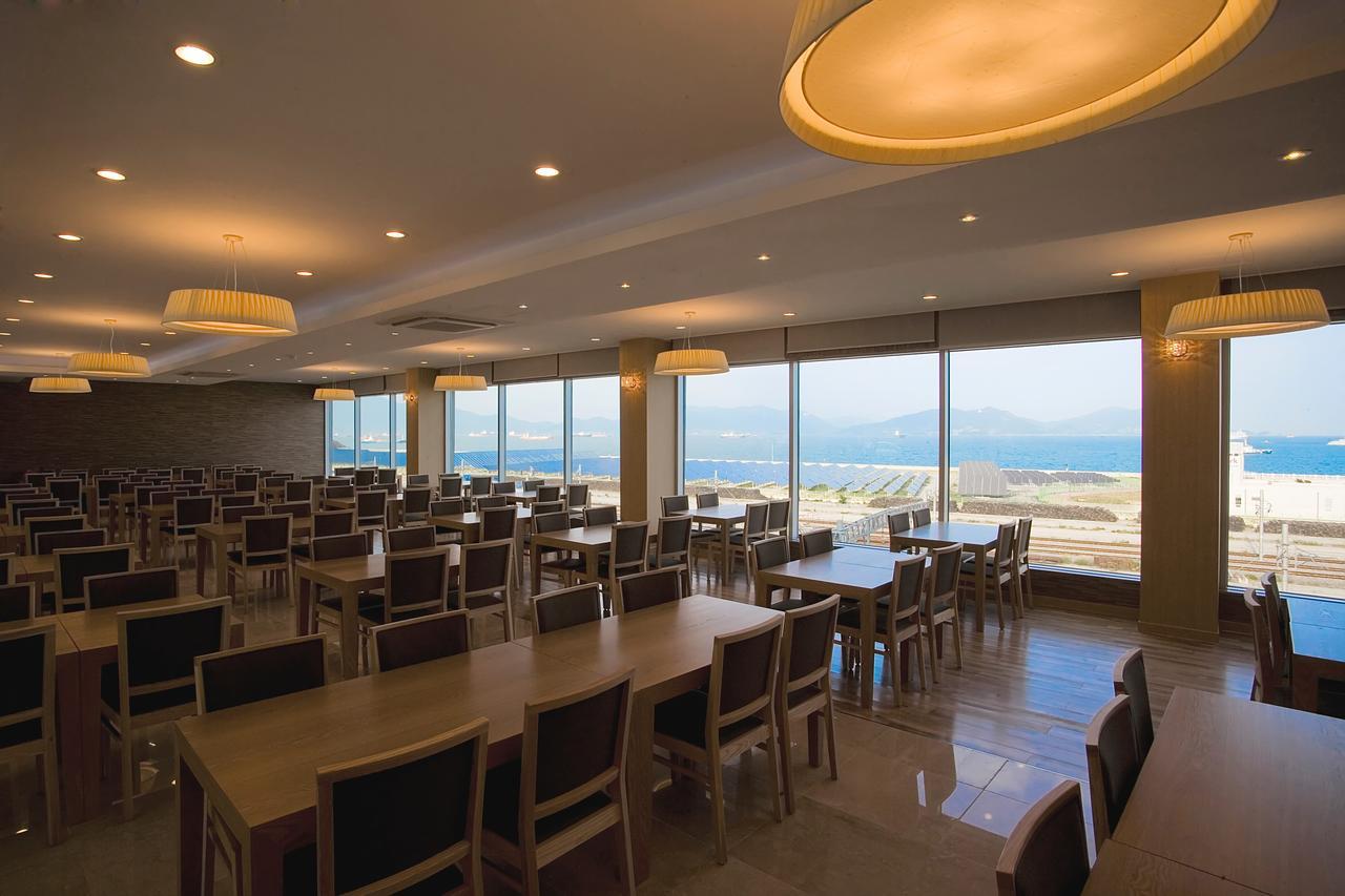 Y Ocean Hotel Йосу Экстерьер фото