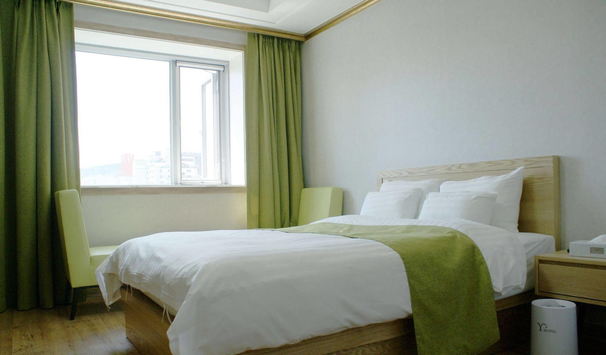 Y Ocean Hotel Йосу Экстерьер фото